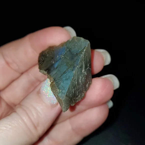 Raw Labradorite - Picture 6 of 6